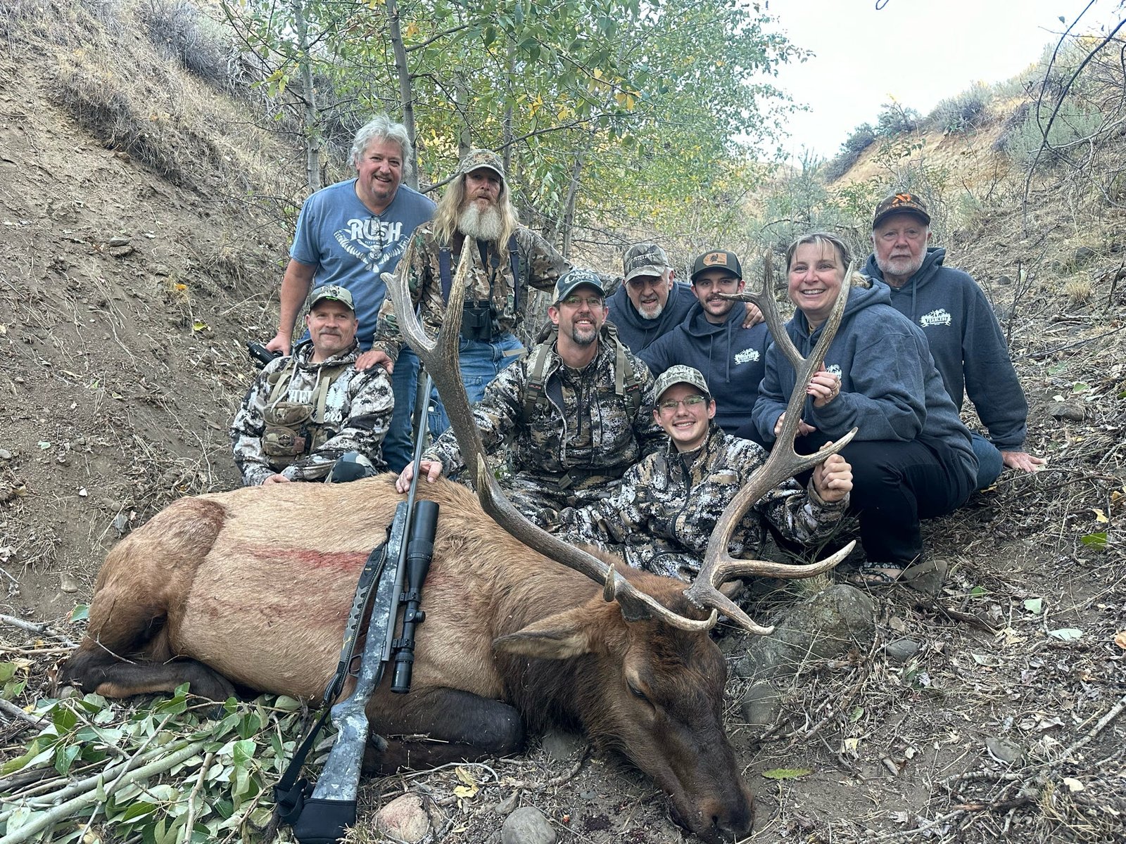 CJ's Bull Elks - Group Picture CJ kills his Oregon Elks with Camo Cares